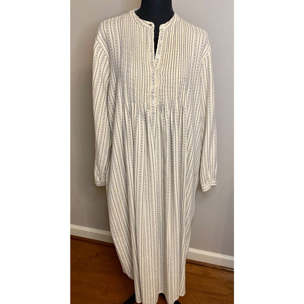 L.L. Bean cream dobby pintuck flannel nightgown long cottagecore vintage size L